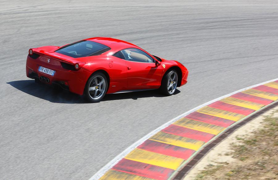  Ferrari 458 Italia 2009 года  (фото 79 из 162)